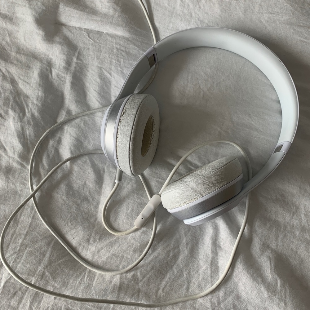 Beats - Picture 2 of 4